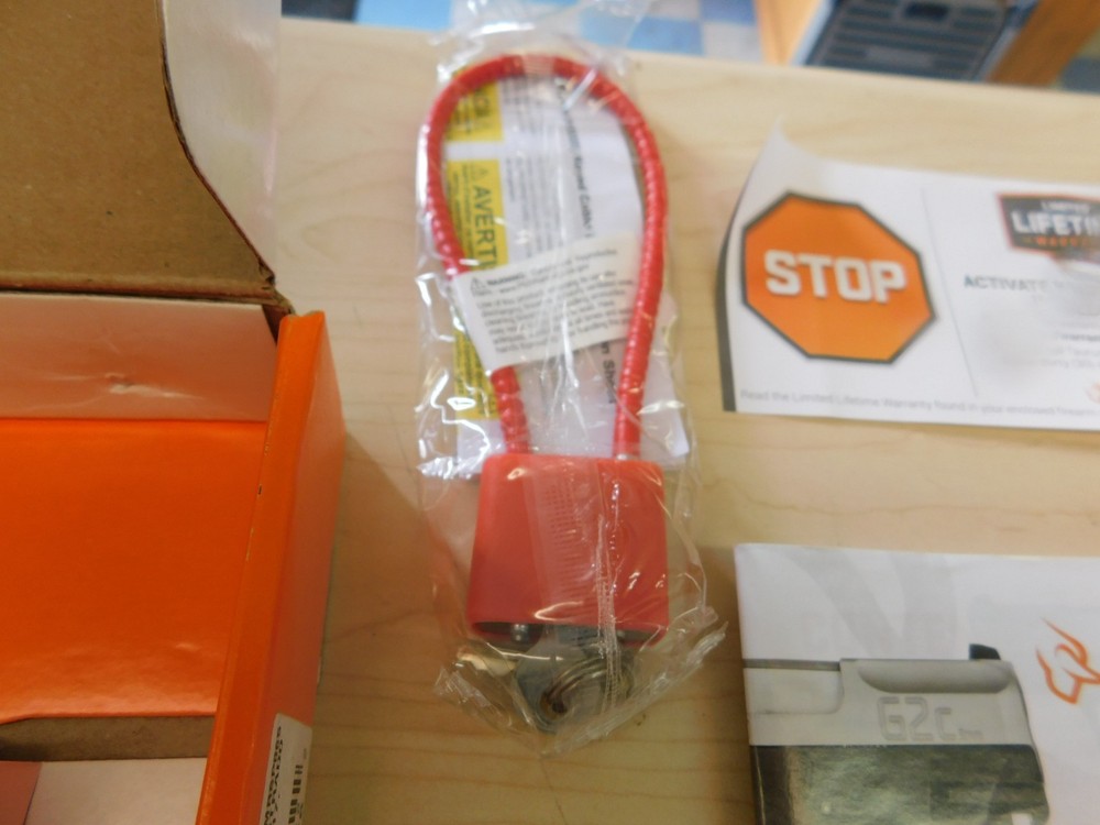 Taurus G2C -.40 Factory Box + STUFF