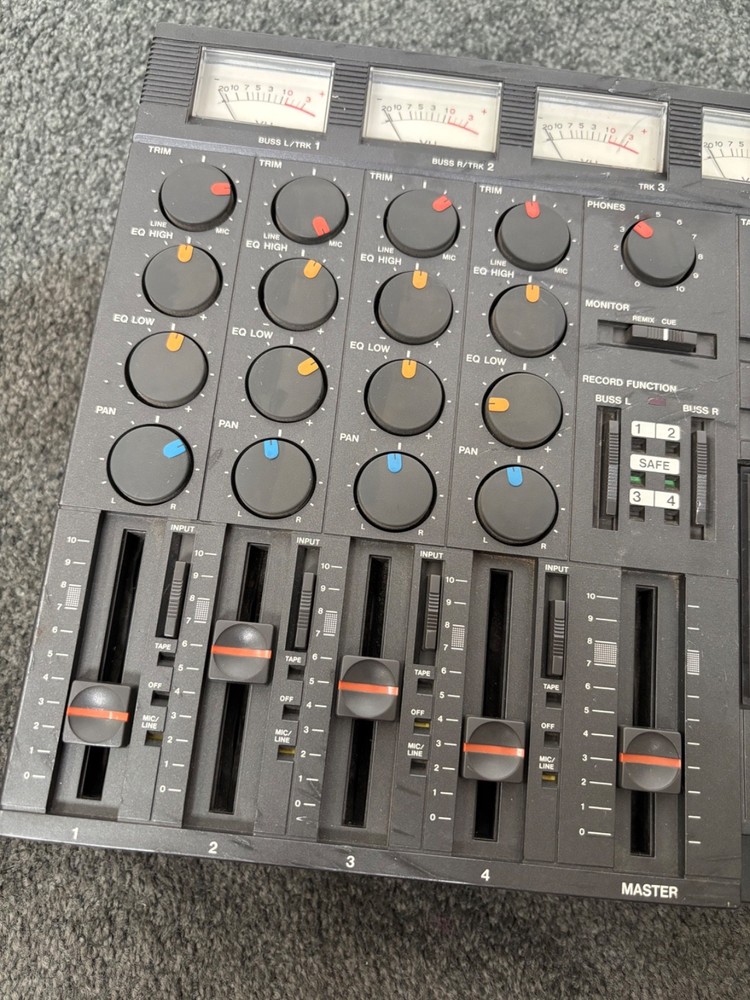 Tascam Porta One Mini Studio. READ - Needs Service.