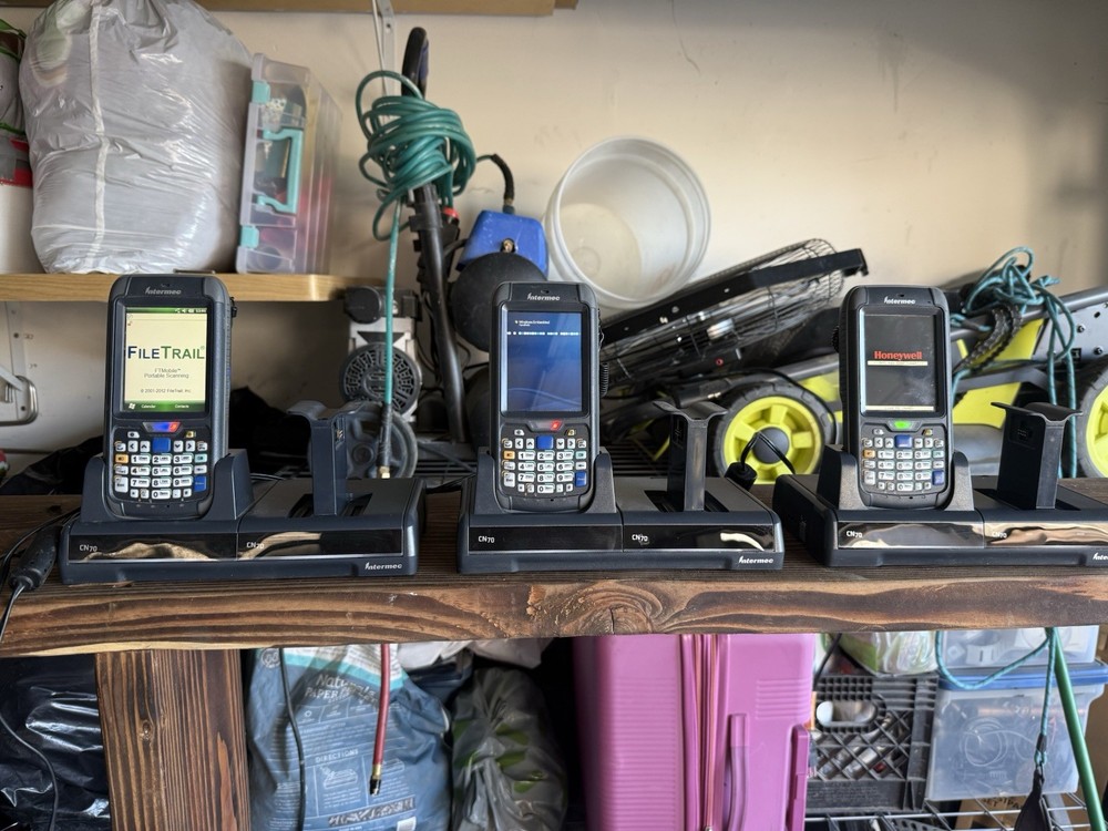 Intermec CN70e Mobile Computer Barcode Scanner with Cradle 1002UU01 with charger