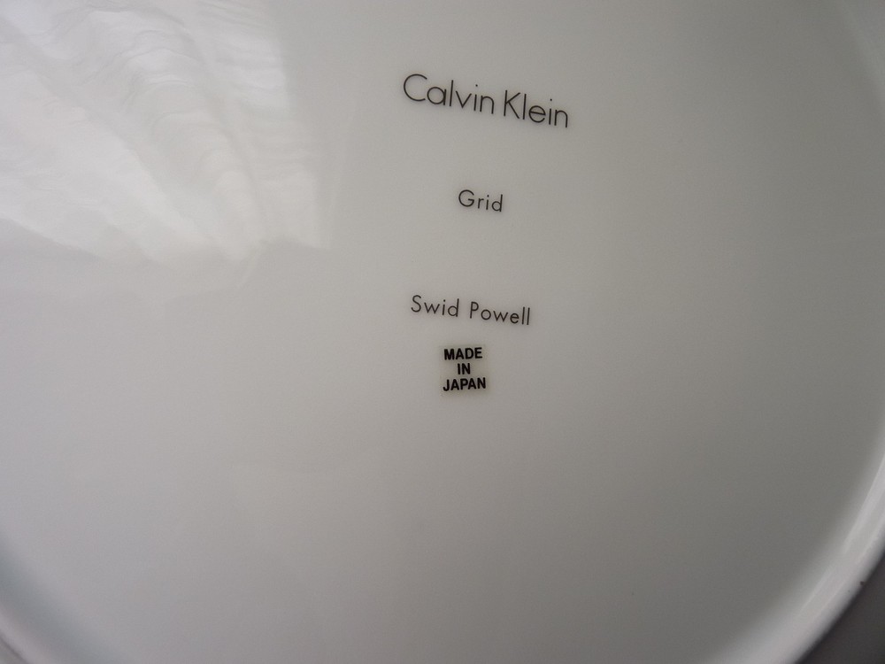 Swid Powell Calvin Klein Grid dinner plate