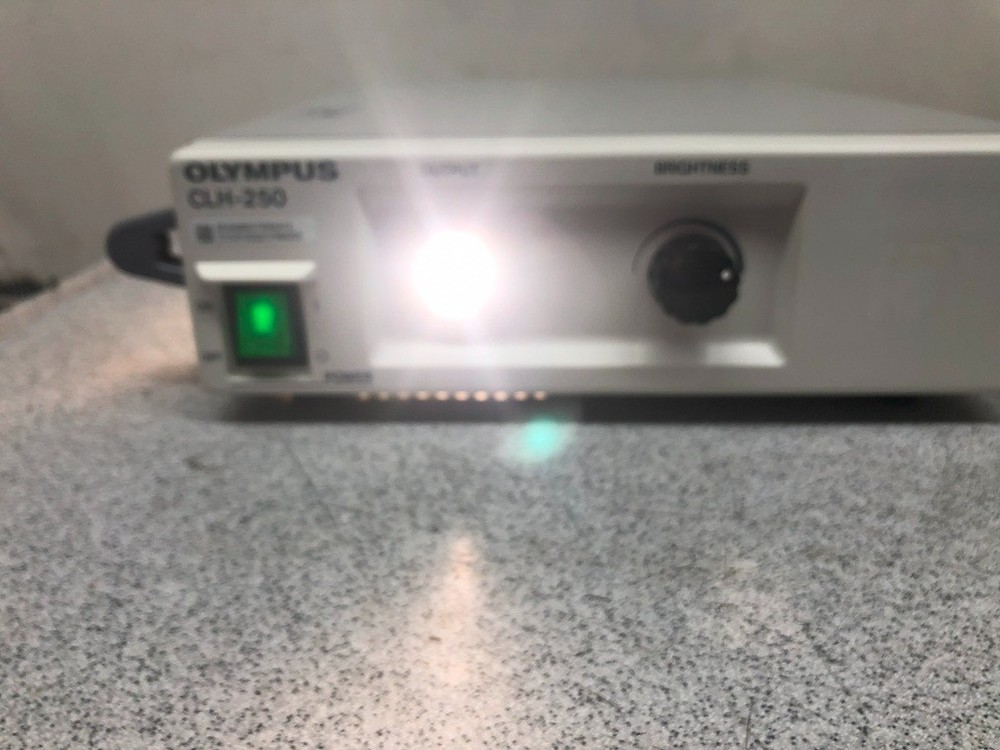 Olympus CLH-250 Halogen Light Source