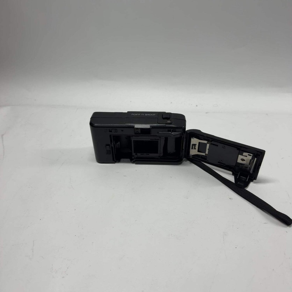 Vintage Vivitar Point N Shoot Camera