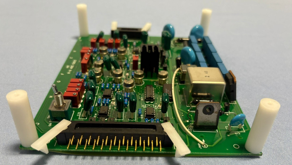 Hitachi SEM Scanning Electron Microscope S-2460N HR PCB Board Part 48E-5805