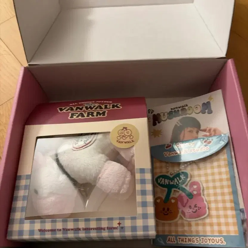 Bwander Pony Keyring (Includes Free Gift)