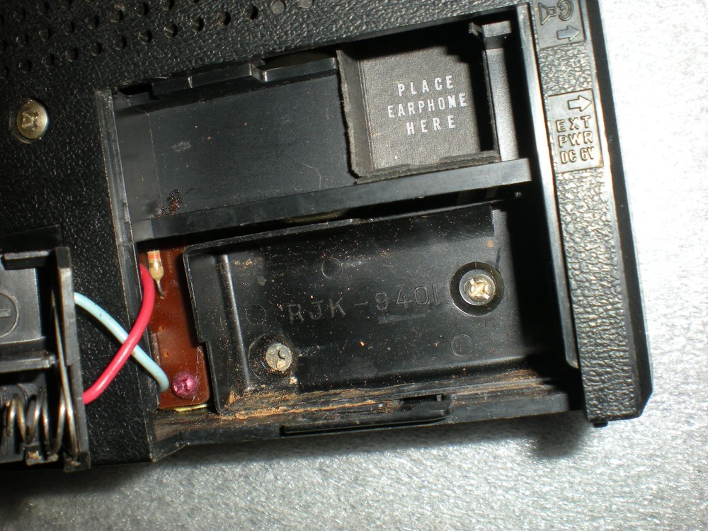 Vintage Panasonic Super 7 Solid State Transistor Radio R-1158