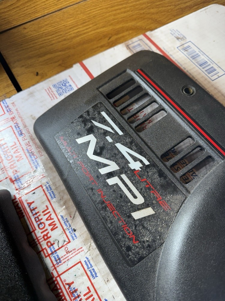 Mercruiser 7.4 MPI engine cover