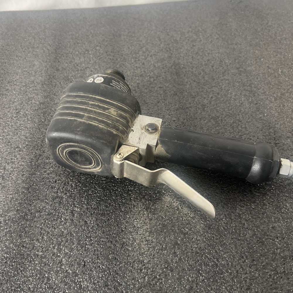 Central Pneumatic 6" Dual Action Air Sander (68152) Untested