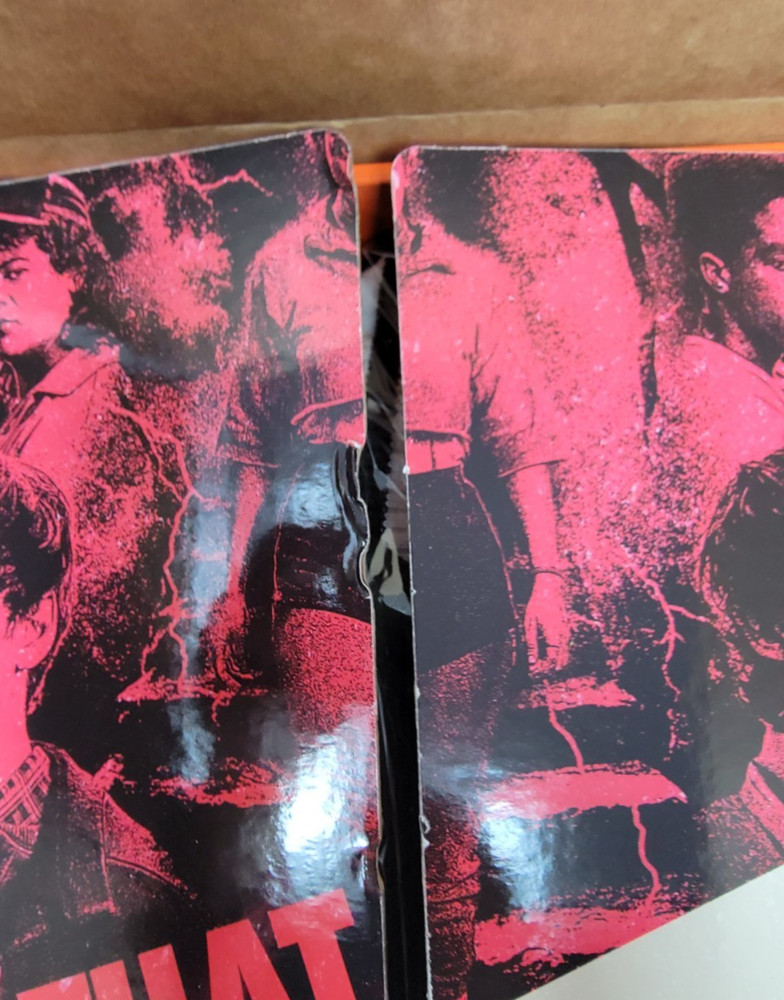 Gatorade x Stranger Things Upside Down Capsule Limited Edition Medium - Box Wear