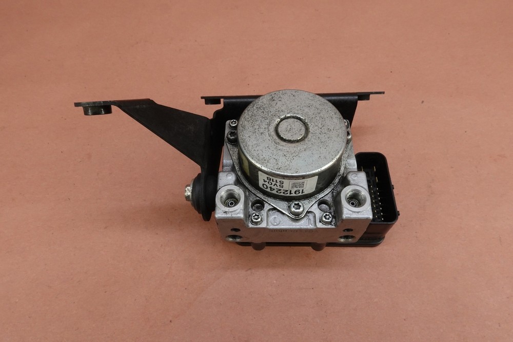 2016-2017 Victory MAGNUM ABS Brake Pump Modulator Module