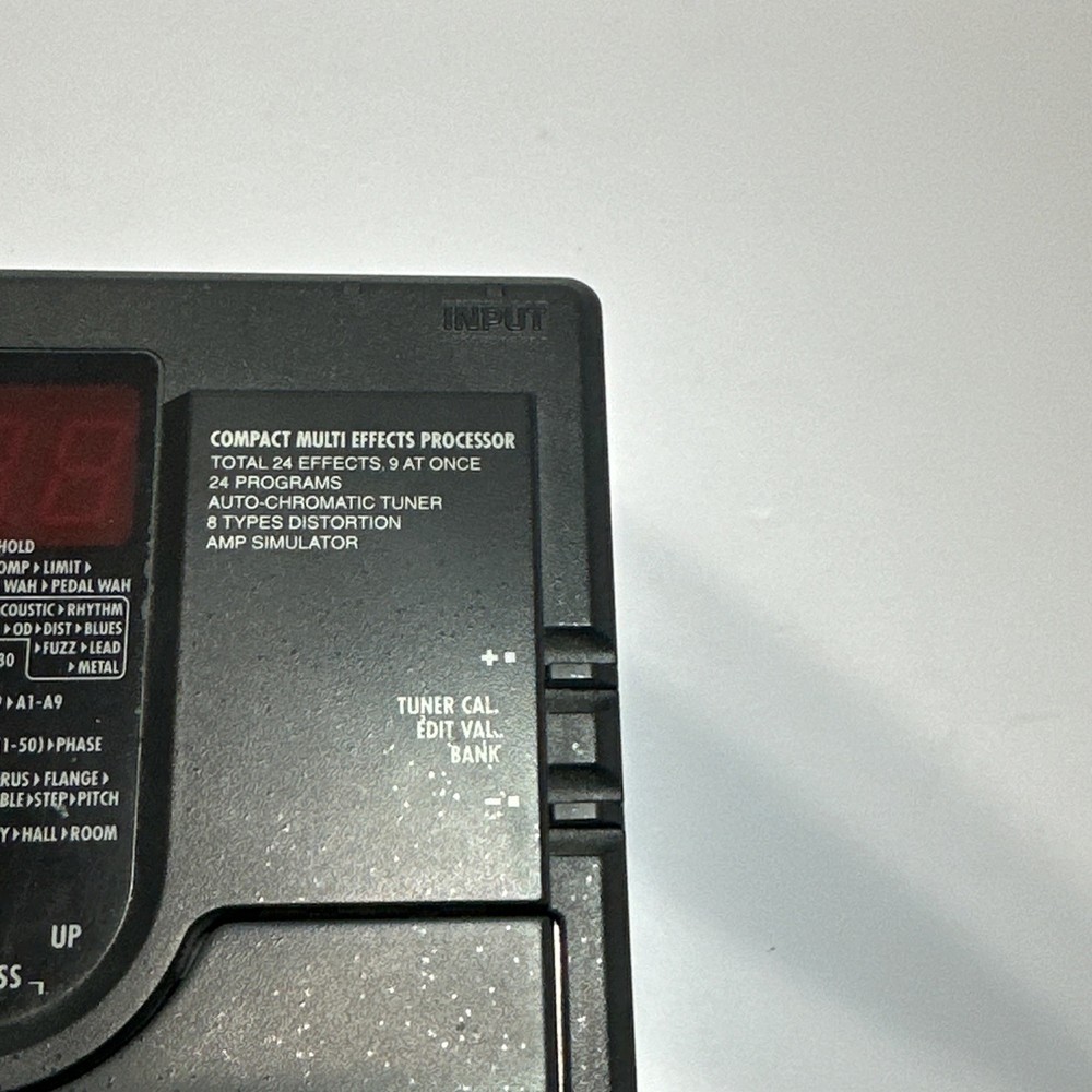 Zoom 505 Guitar Compact Multi Effects Processor Pedal Only Untested