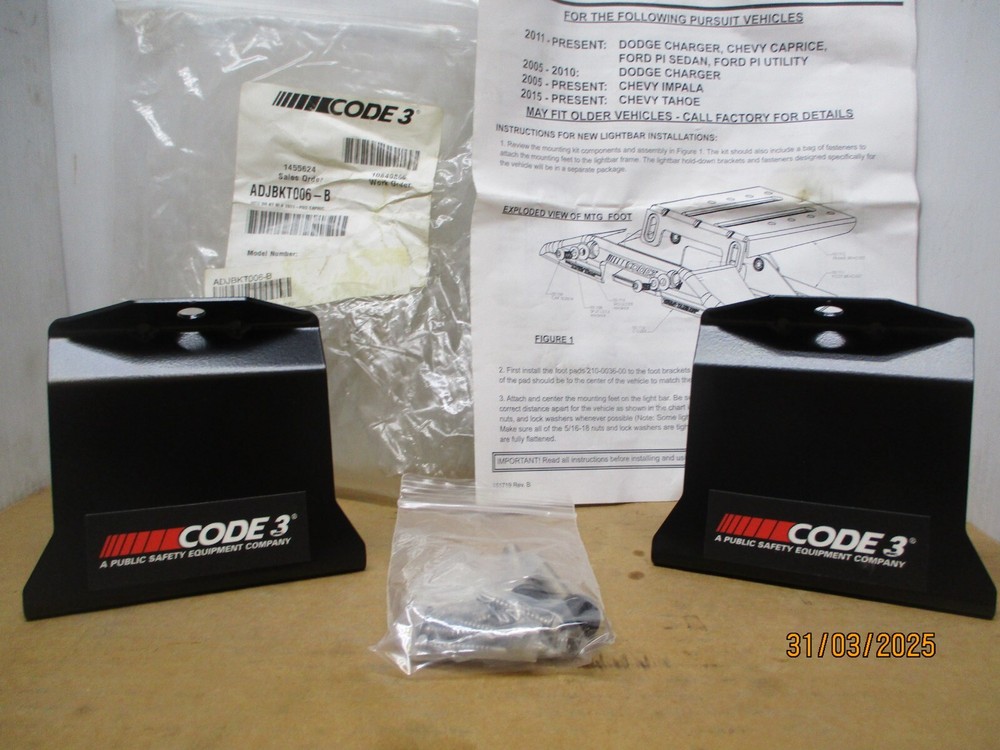 Code 3 ADJBKT006-B 2011 CAPRICE ROOF BRACKET.