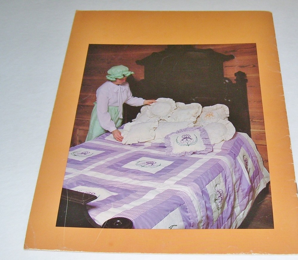 CANDLEWICKING PATTERN LEAFLET BY BERRY PATCH #1 1982 OOP