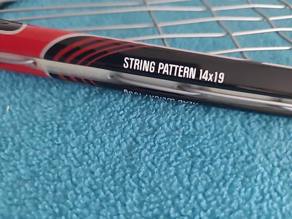 Slazenger XCEL 350 Squash Racket String Pattern 14X19 Strength Technology