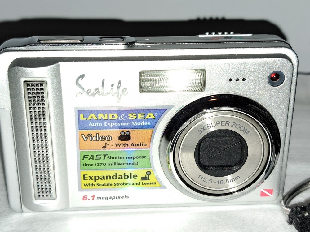 *read*Sealife DC 600 Camera With under water Case