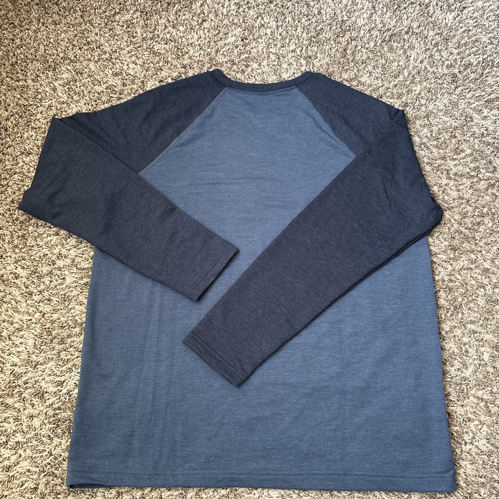 Orvis Classic Collection Men`s Long Sleeve Pull over Shirt, Blue, Large