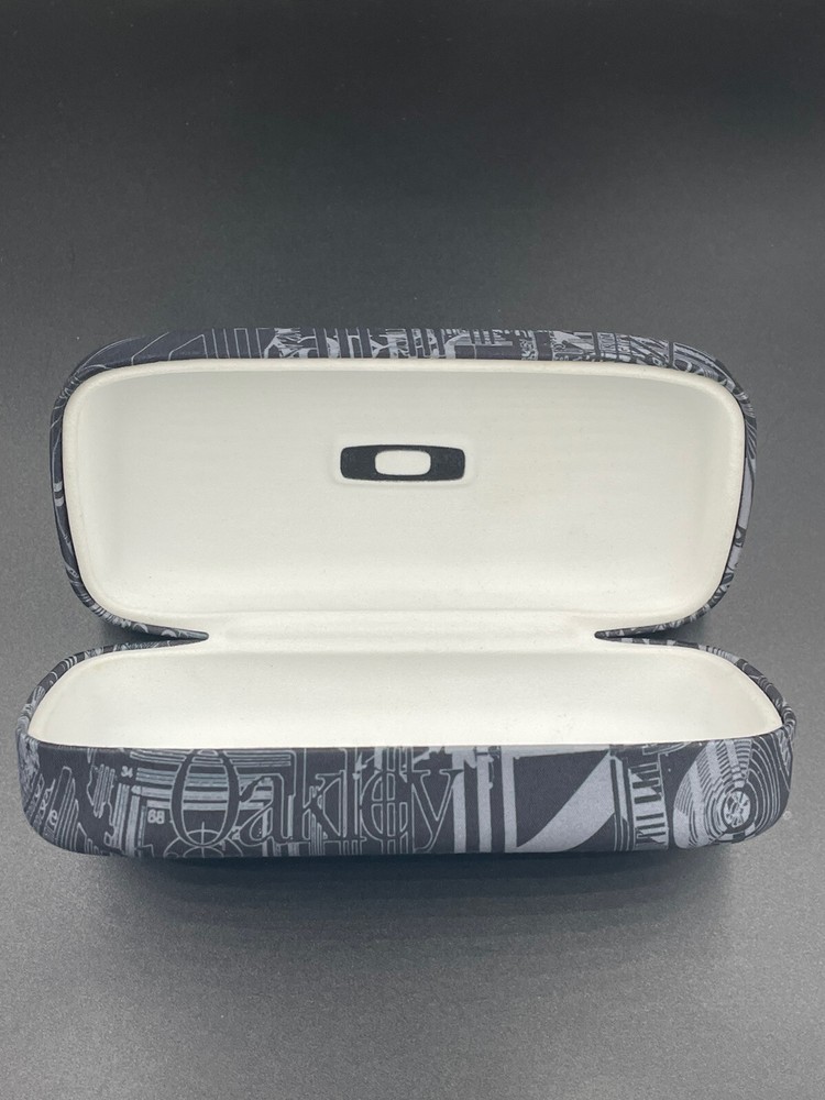 Oakley Square O Black Headliner Graphics Case