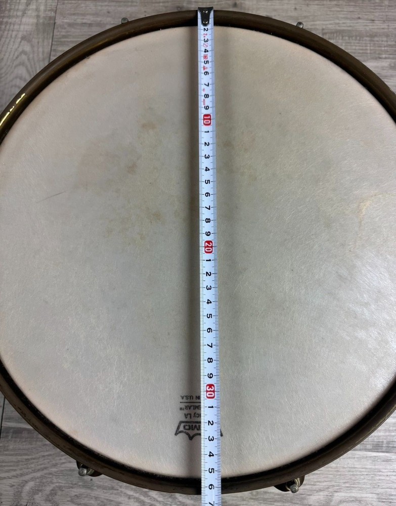 Pearl Custom Classic One Piece Maple Shell Snare Drum