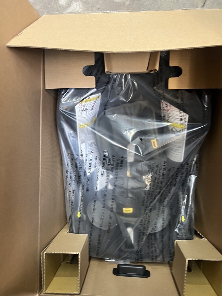 Open Box Doona Infant Stroller | Nitro Black #30