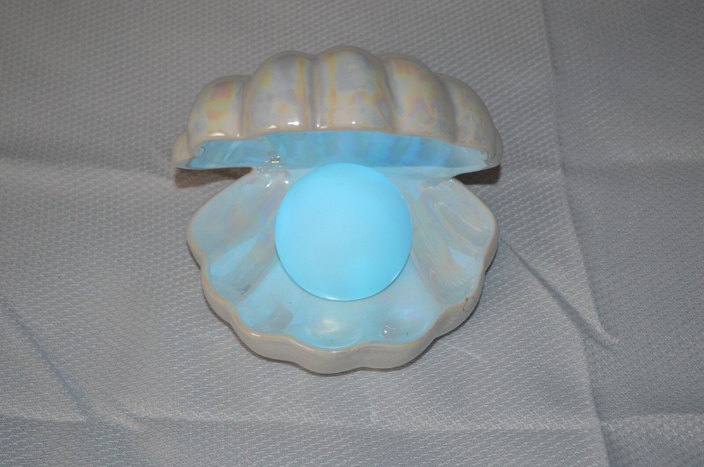 IRIDESCENT PEARL LED CLAM SHELL COLOR CHANGING LAMP CERAMIC NITE LIGHT ~ NEW