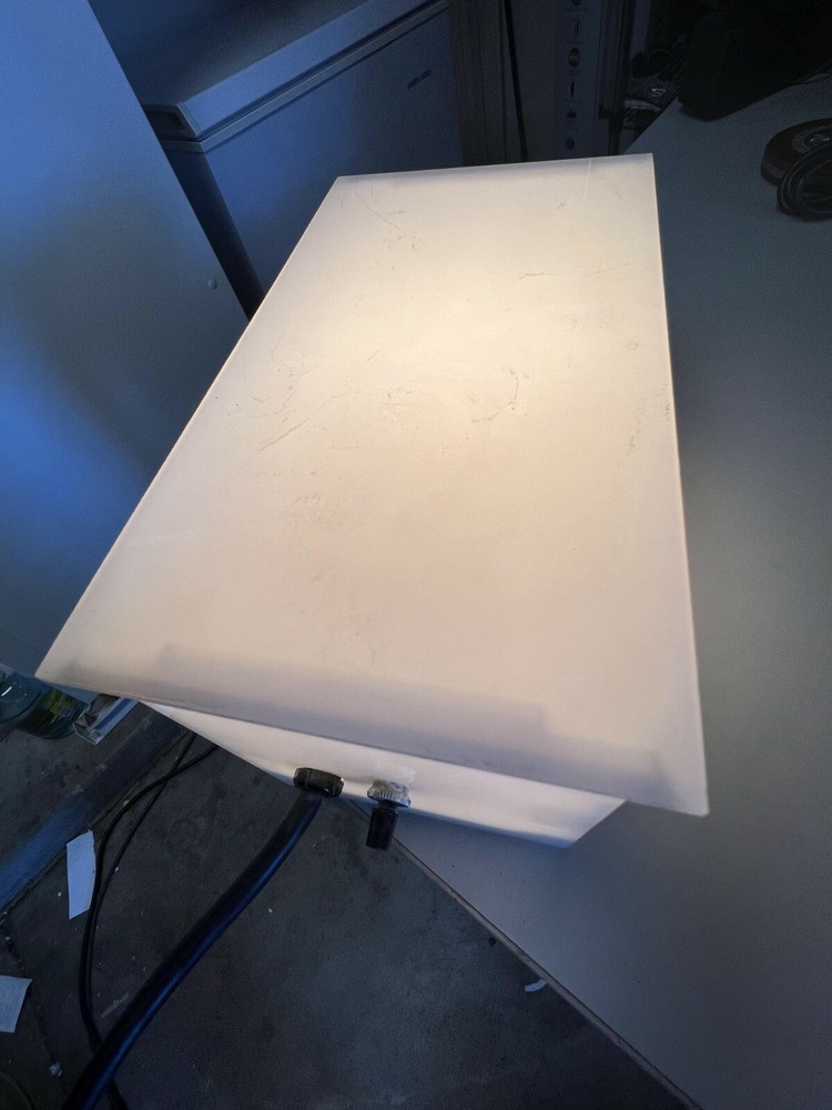Edvotek White Light Box. Tested. Fast free shipping