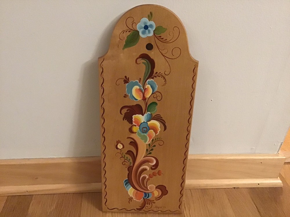 Handpainted Flowers On Wood Plaque