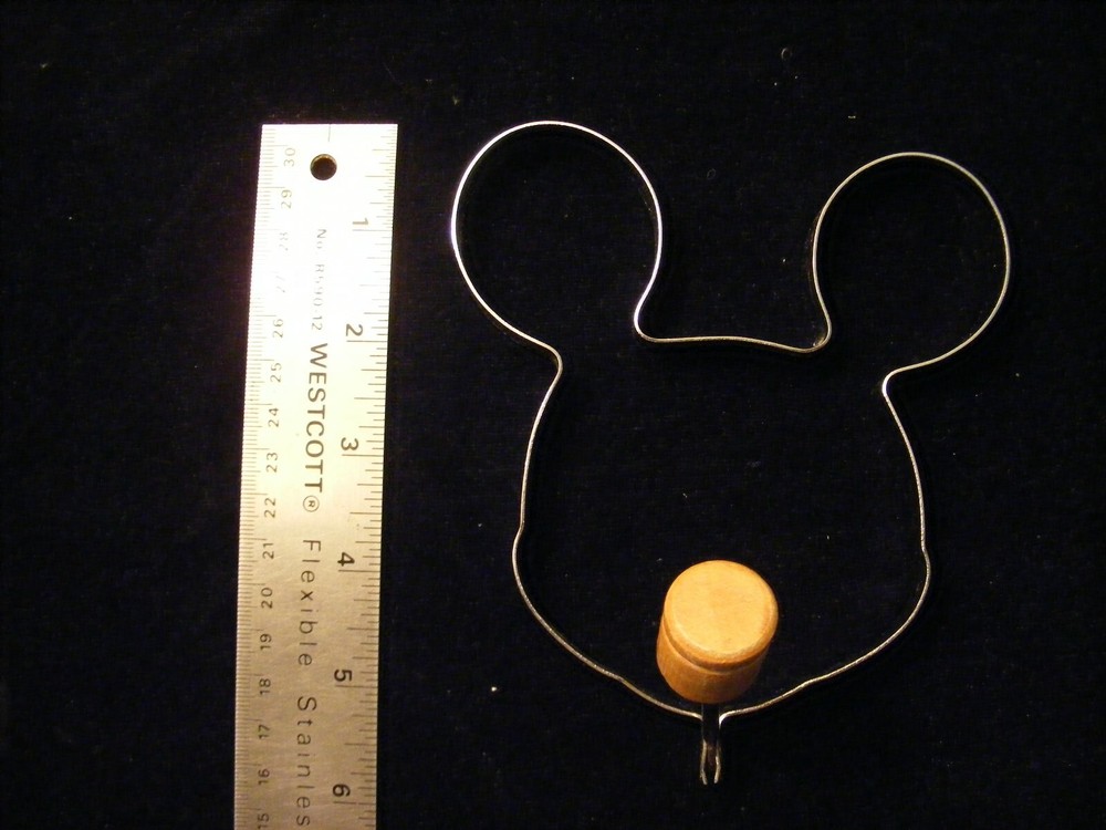 Disney Mickey Mouse Egg Ring
