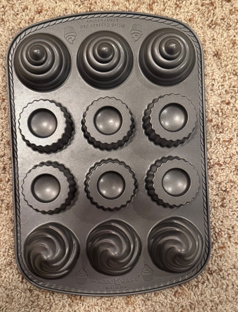 Nordic Ware Filled Cupcake Pan (3 Cups)