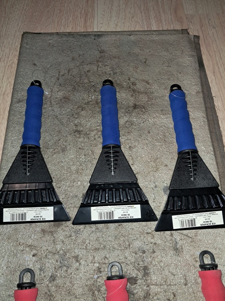 Hand Held Ice Scrapers ( 6 Pack )