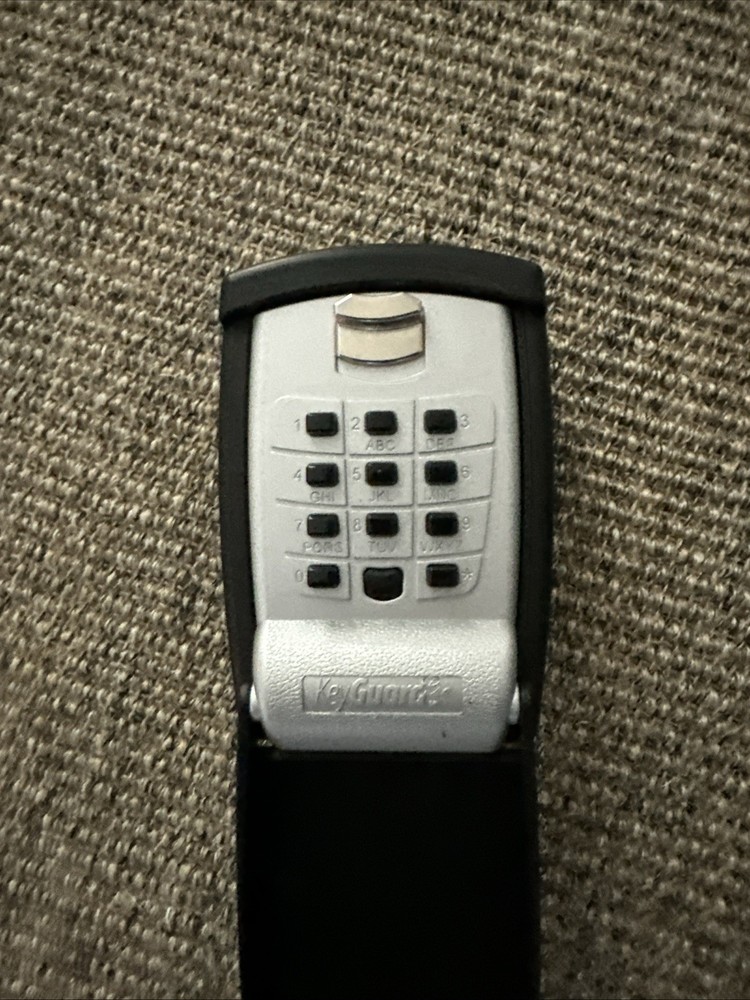 KEYGUARD Pro Combination Punch Button Lock Box - Wall Mount KEY SAFE