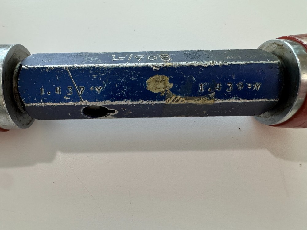 GO 1.437 NO GO 1.439 Y Class Pin Plug Gage