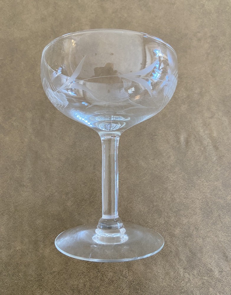 vintage 5” champagne glasses