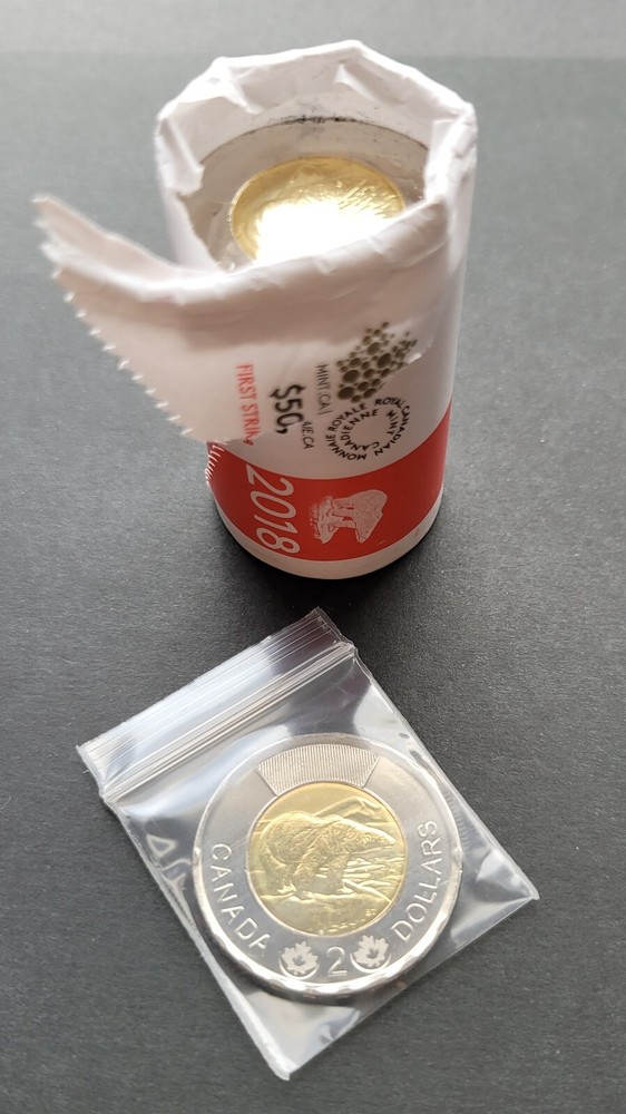 *** CANADA TOONIE 2018 *** FROM MINT ROLL ***