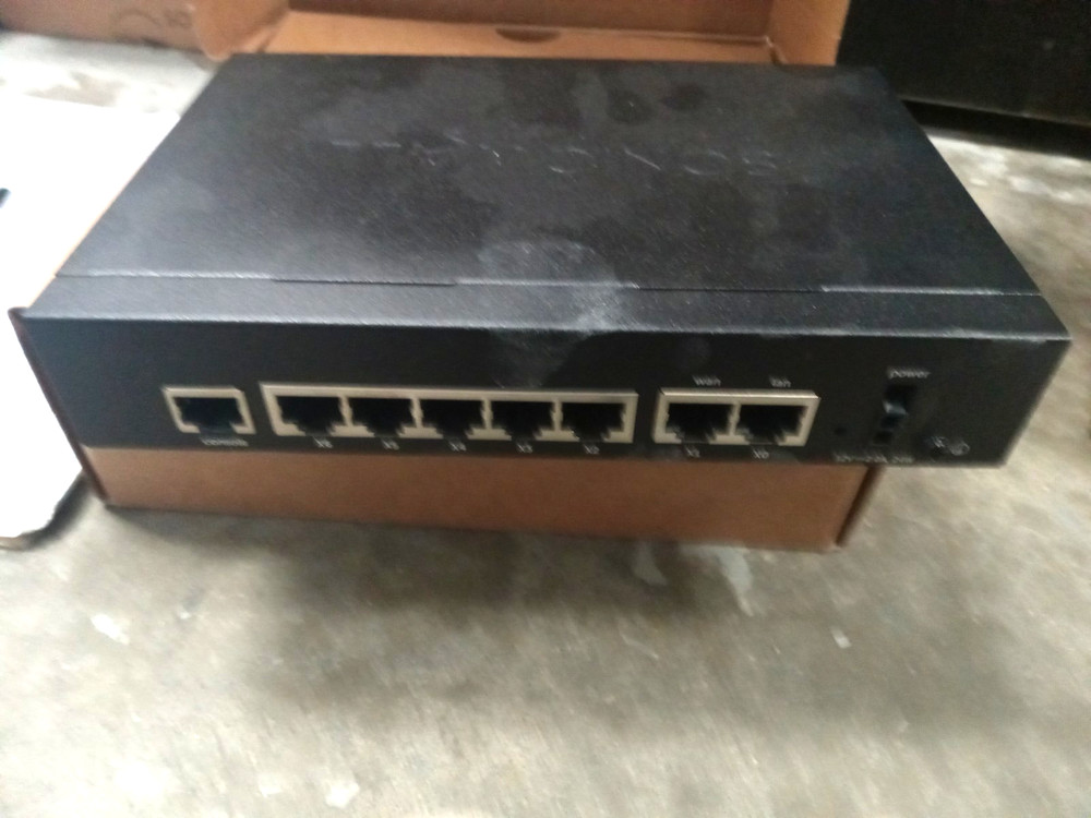 SonicWall TZ400 APL28-0B4 Network Firewall Security Appliance w power & eth