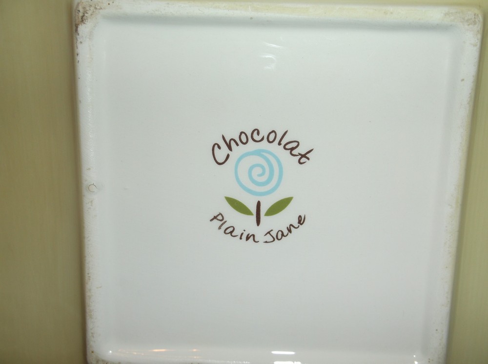 2 CHOCOLAT PLAIN JANE SQUARE DESSERT PLATES