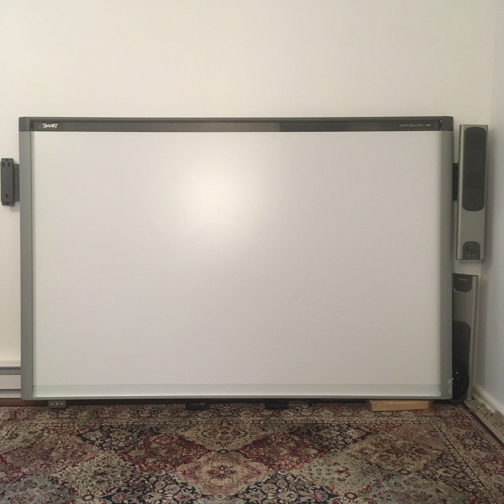 SMART Board 800 DVit SBX885 87" Interactive Whiteboard + Two Speakers Dock Plugs