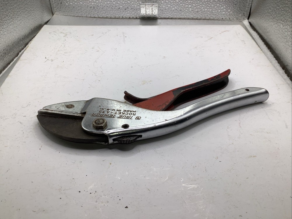 Vintage TRUE TEMPER ROCKET A 35 Pruning Shears