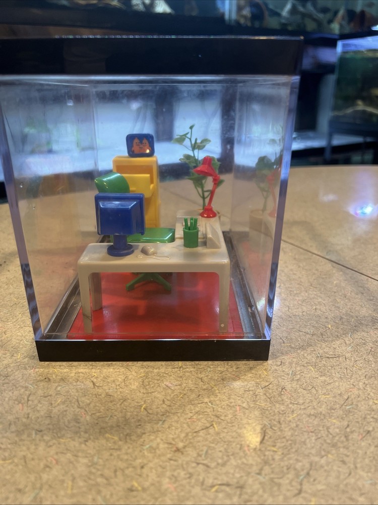 Office Fish Tank – big fish, small pond