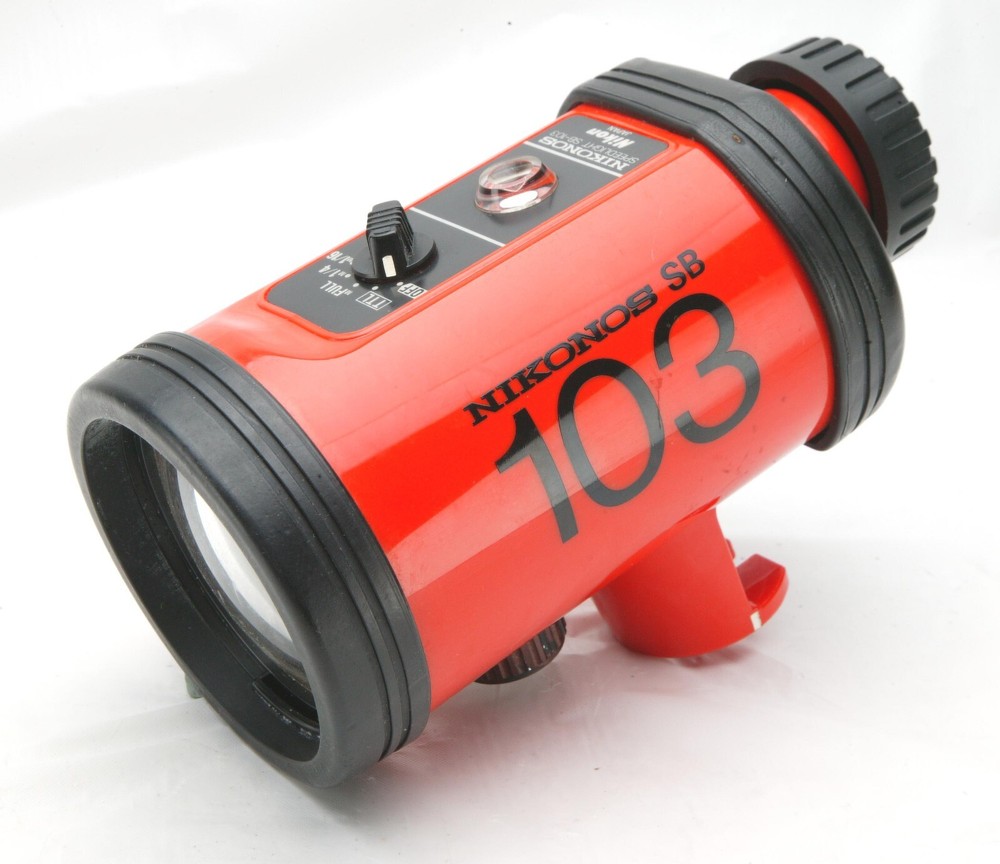 Nikon Nikonos Underwater Strobe SB-103. TESTED. Read Description.