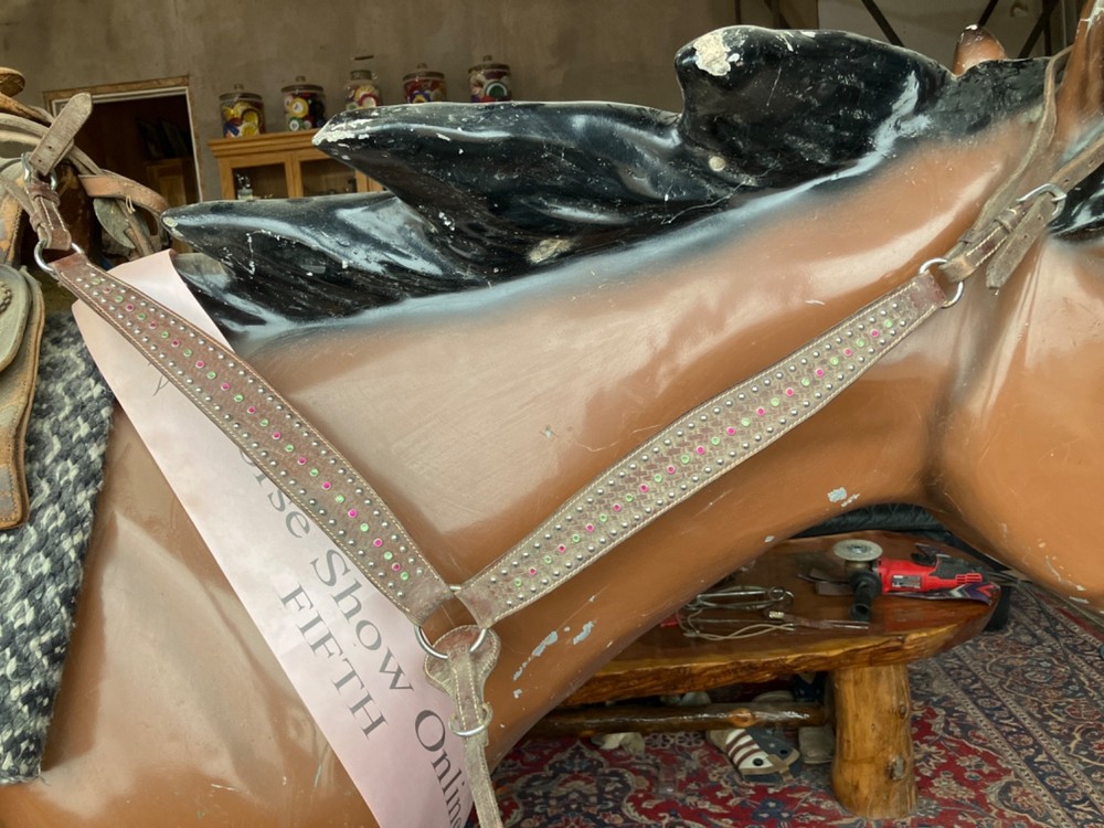 breast collar