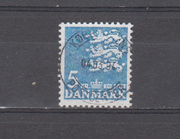DENMARK :  1946/47 - USED  - SCOTT # 299  EMBLEMS