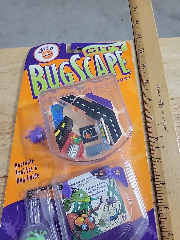 Wild Planet City Bugscape Bug Hangout Portable Tool Set & Bug Guide 1995