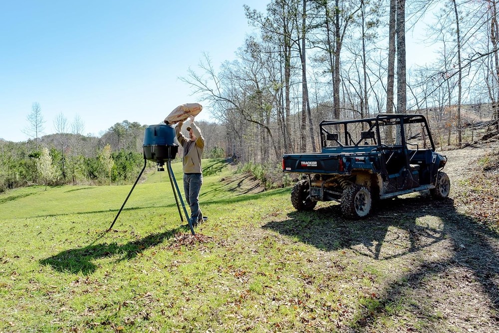 Moultrie Deer Feeder Standard - 30-Gallon - Quick-Lock Hopper Black