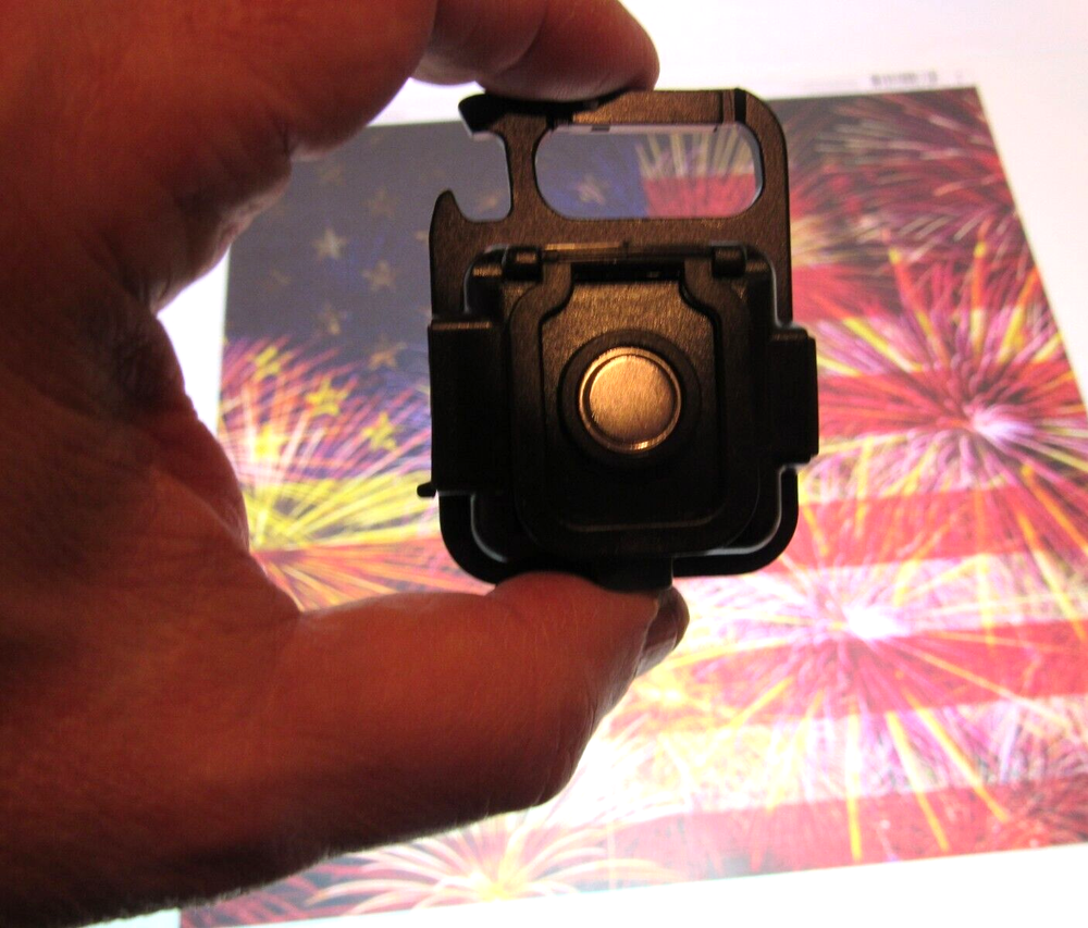 Senior Citizen Mini USB charged pocket/keychain flashlight-find it when it drops
