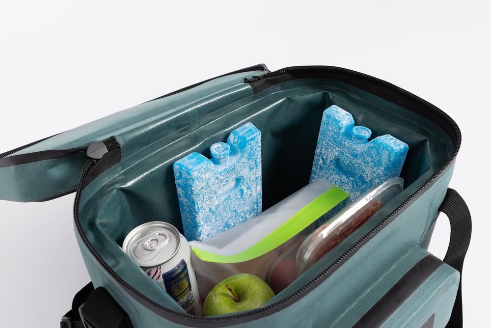 Reusable Ice Packs for Coolers - Igloo Maxcold Medium 2 Pack