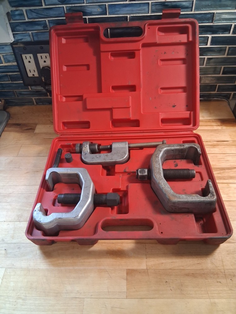 Air Brake Service Kit. Tools used