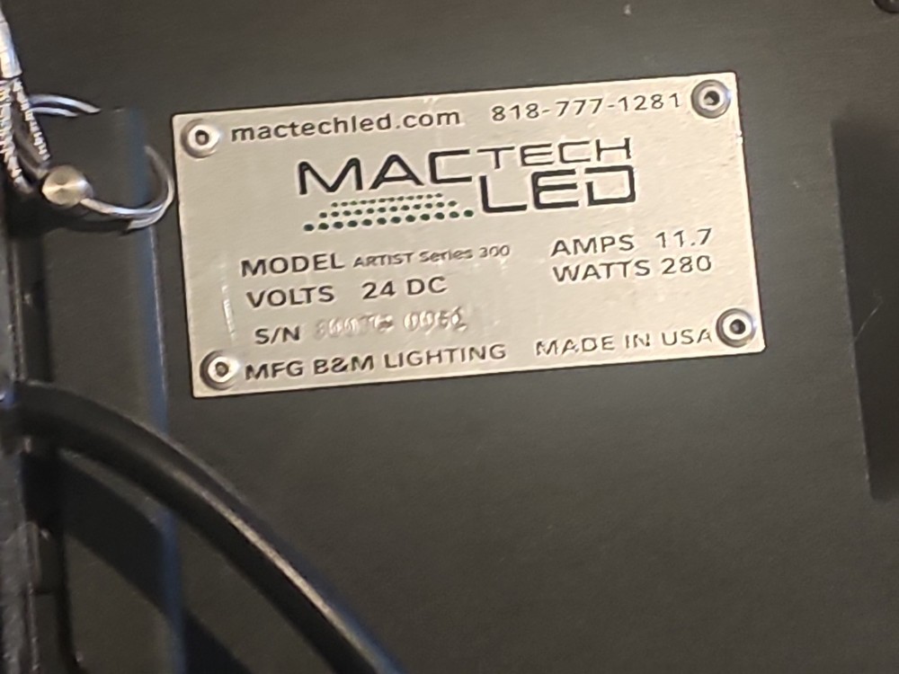 MacTech LED Artist Series 300T Bi-Color Studio Light Panel