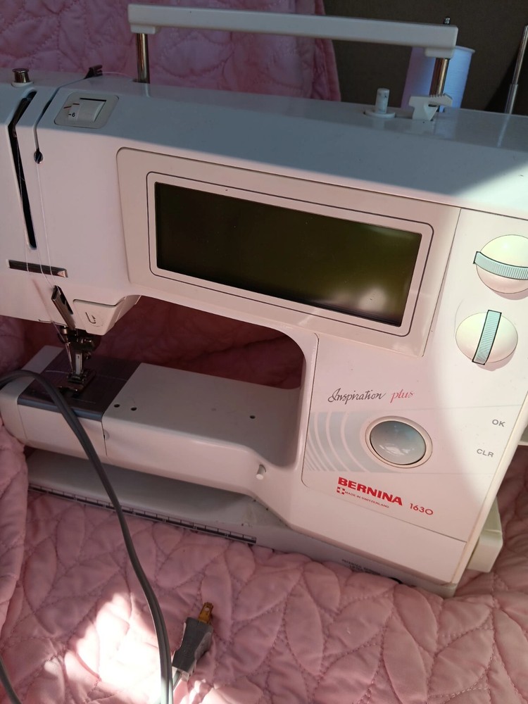 Bernina Record 1630 Sewing Machine