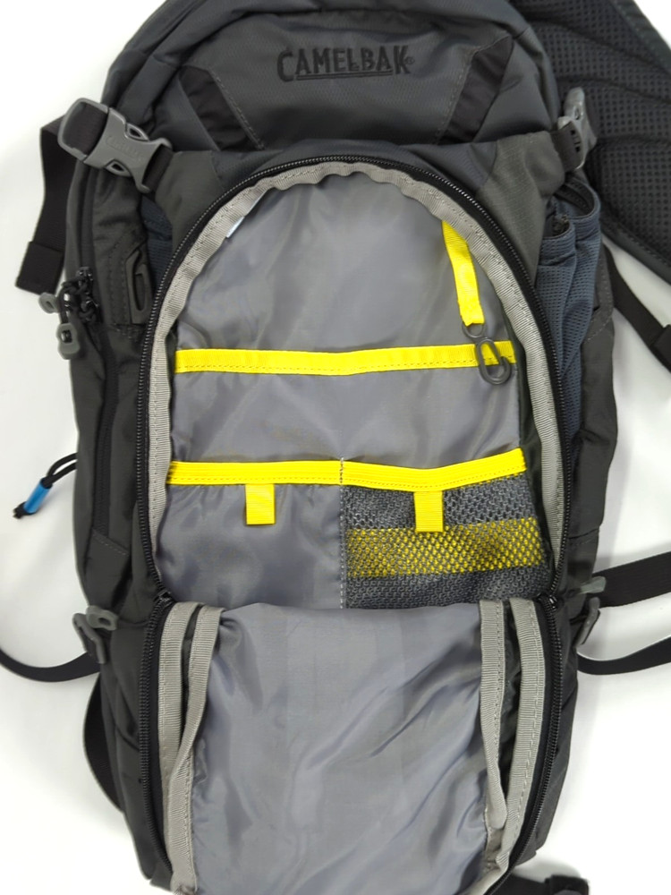 CAMELBAK M.U.L.E. Hydration 3L 100oz Black Backpack W/ Bladder & Quick link