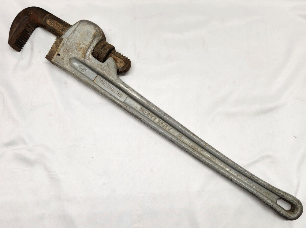 Trademaster 24" Aluminum Heavy Duty Pipe Wrench