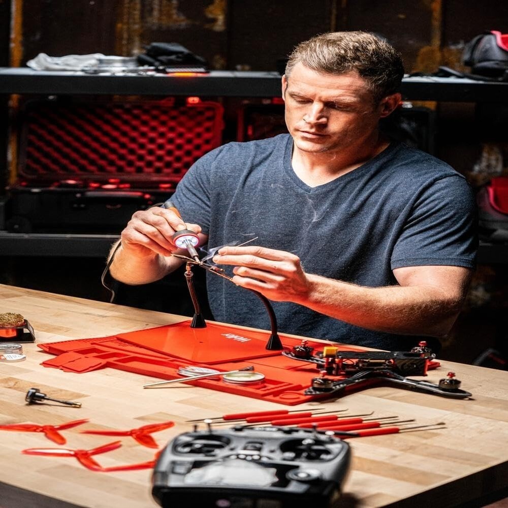 Precision Grip Soldering Iron Station - Variable Wattage - Space-Saving Design